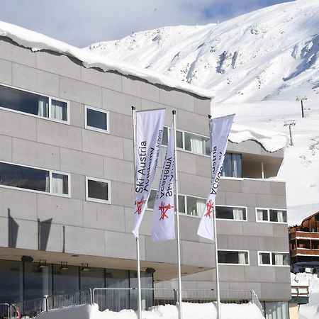 Hotel Ski Austria St.Christoph A.A. Sankt Christoph Am Arlberg Exteriör bild